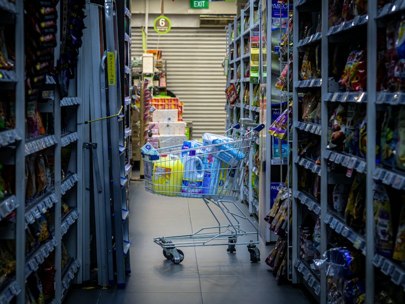 Retail & E-Commerce